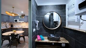 Fridge, microwave, toaster, cookware/dishes/utensils