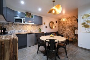 Interior - Confort & Calme - Air-conditioned T2 with central courtyard (Carcassonne)