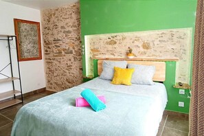 2 camere, ferro/asse da stiro, Wi-Fi gratuito, lenzuola