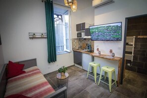 1 bedroom, iron/ironing board, free WiFi, bed sheets