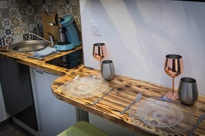 Fridge, microwave, toaster, cookware/dishes/utensils