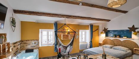 1 soverom, strykejern/-brett, wi-fi (inkludert) og sengetøy