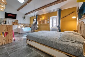 1 chambre, fer et planche à repasser, Wi-Fi gratuit, draps fournis