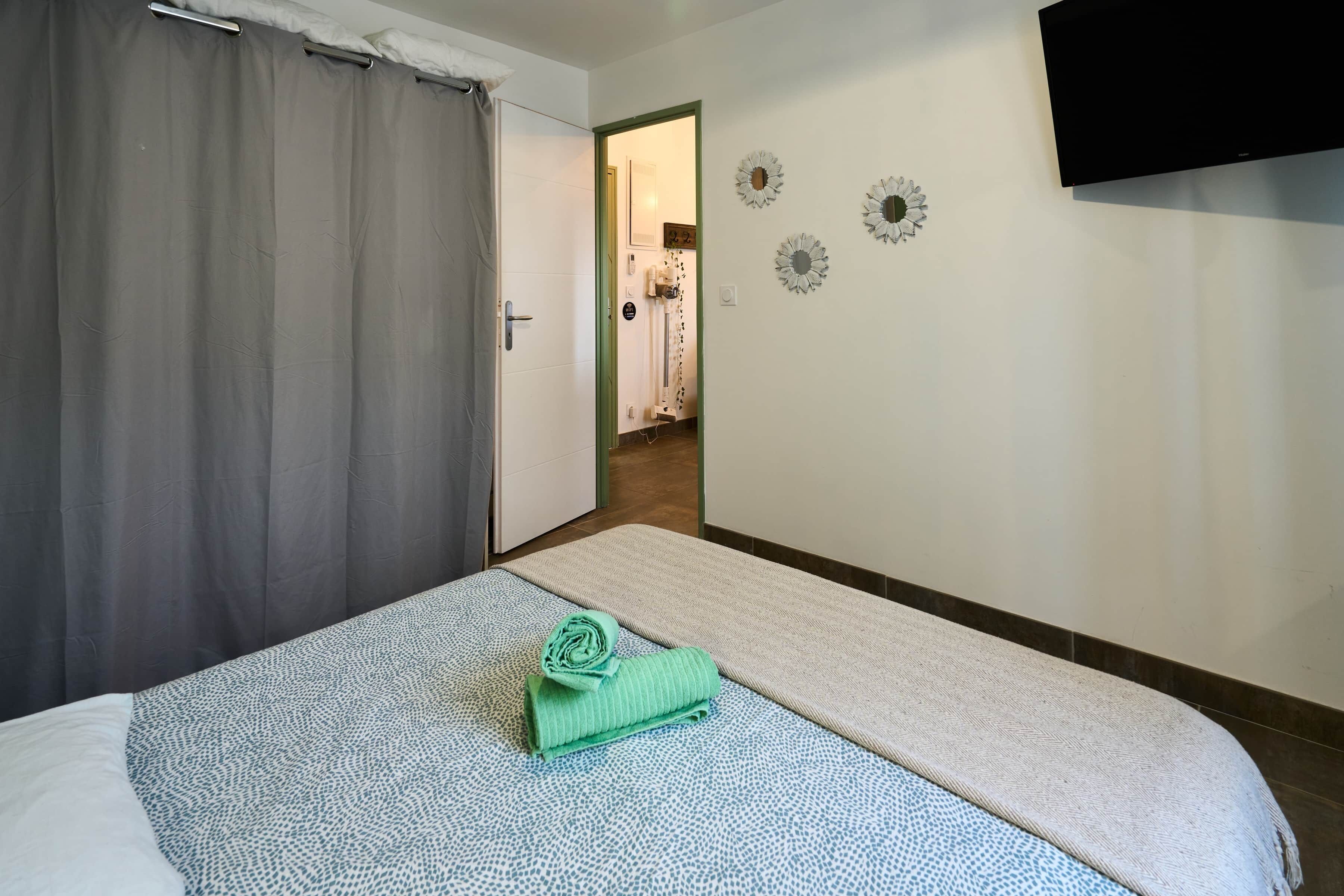 1 bedroom, iron/ironing board, free WiFi, bed sheets