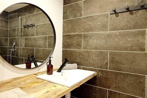 Hair dryer, towels