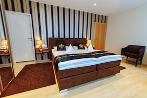 Deluxe Double Room, City View | In-room safe, desk, laptop workspace, soundproofing