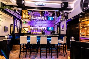 Bar (in der Unterkunft)