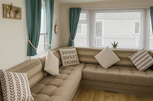 Cottage | Living area