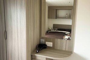 Mökki | 3 makuuhuonetta, yksilöllisesti sisustettu, yksilöllisesti kalustettu