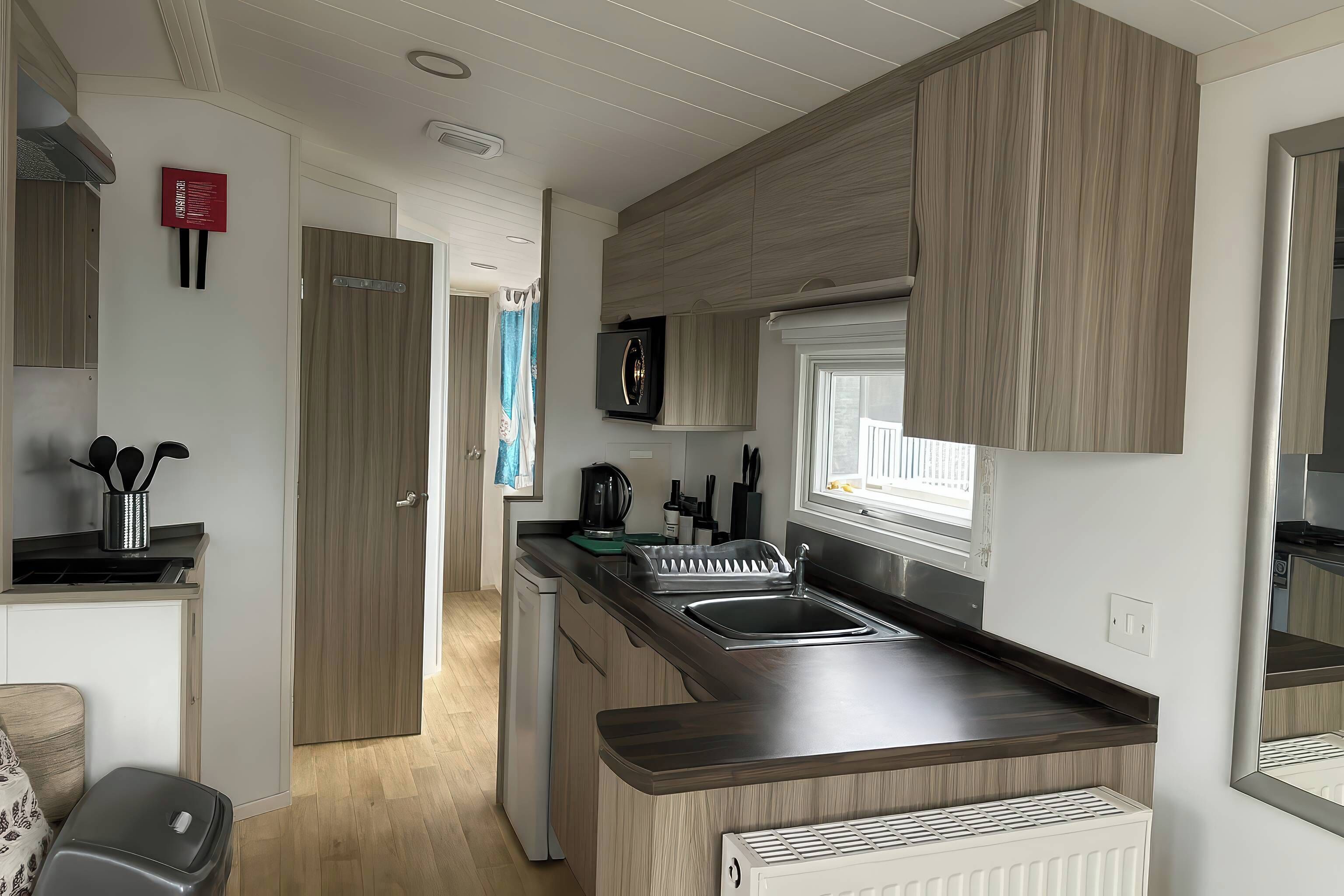 Cottage | Private kitchen | Cookware/dishes/utensils