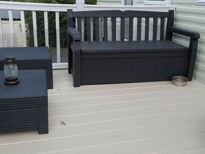 Terrace/patio - Brynowen Holiday Park - Holiday Accommodation 19041 (Borth)