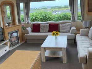 Living area - Brynowen Holiday Park - Holiday Accommodation 19041 (Borth)