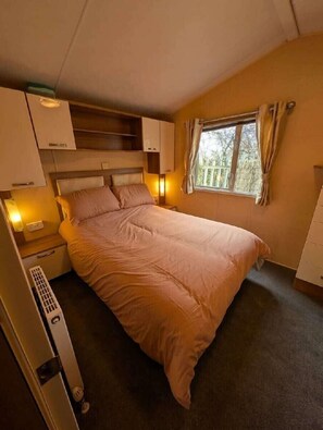 3 Schlafzimmer, individuell dekoriert, individuell eingerichtet