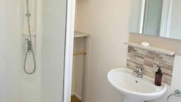 Cottage | Bathroom | Shower