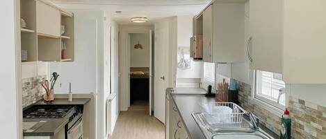 コテージ | 専用キッチン | 調理器具と食器