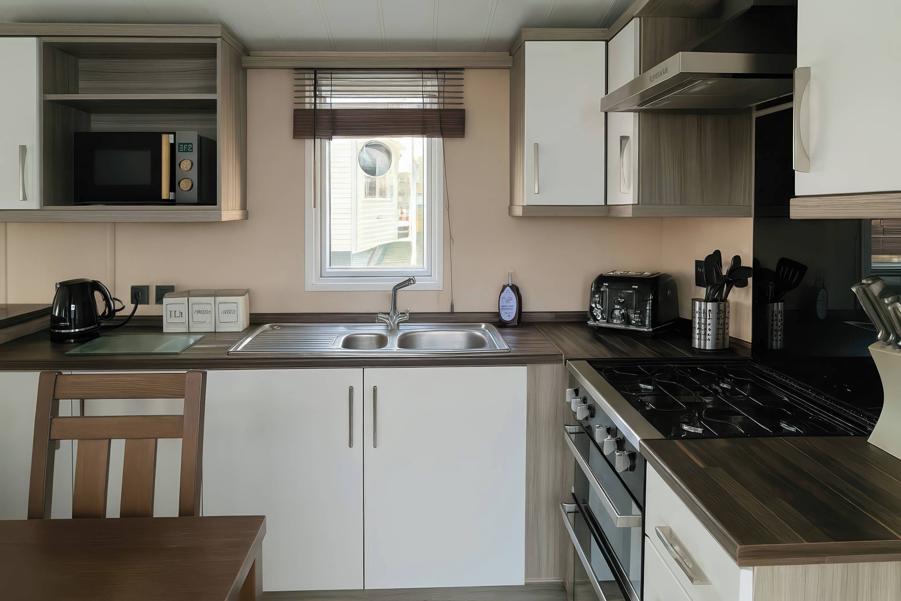 Cottage | Bếp riêng | Dụng cụ nấu nướng/bát dĩa/dao nĩa 