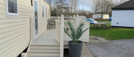 คอทเทจ | ลานระเบียง/นอกชาน