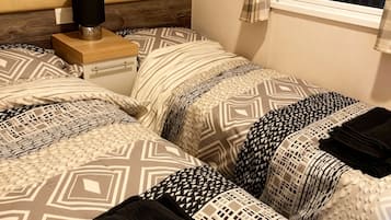 Cottage | 3 bedrooms, individually decorated, individually furnished, free WiFi