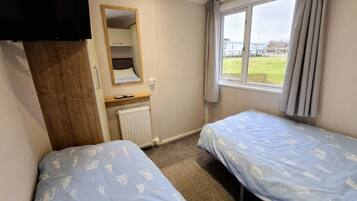 3 habitaciones, decoración personalizada y muebles diferentes