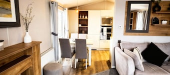 Thornwick Bay Holiday Village - 20633
