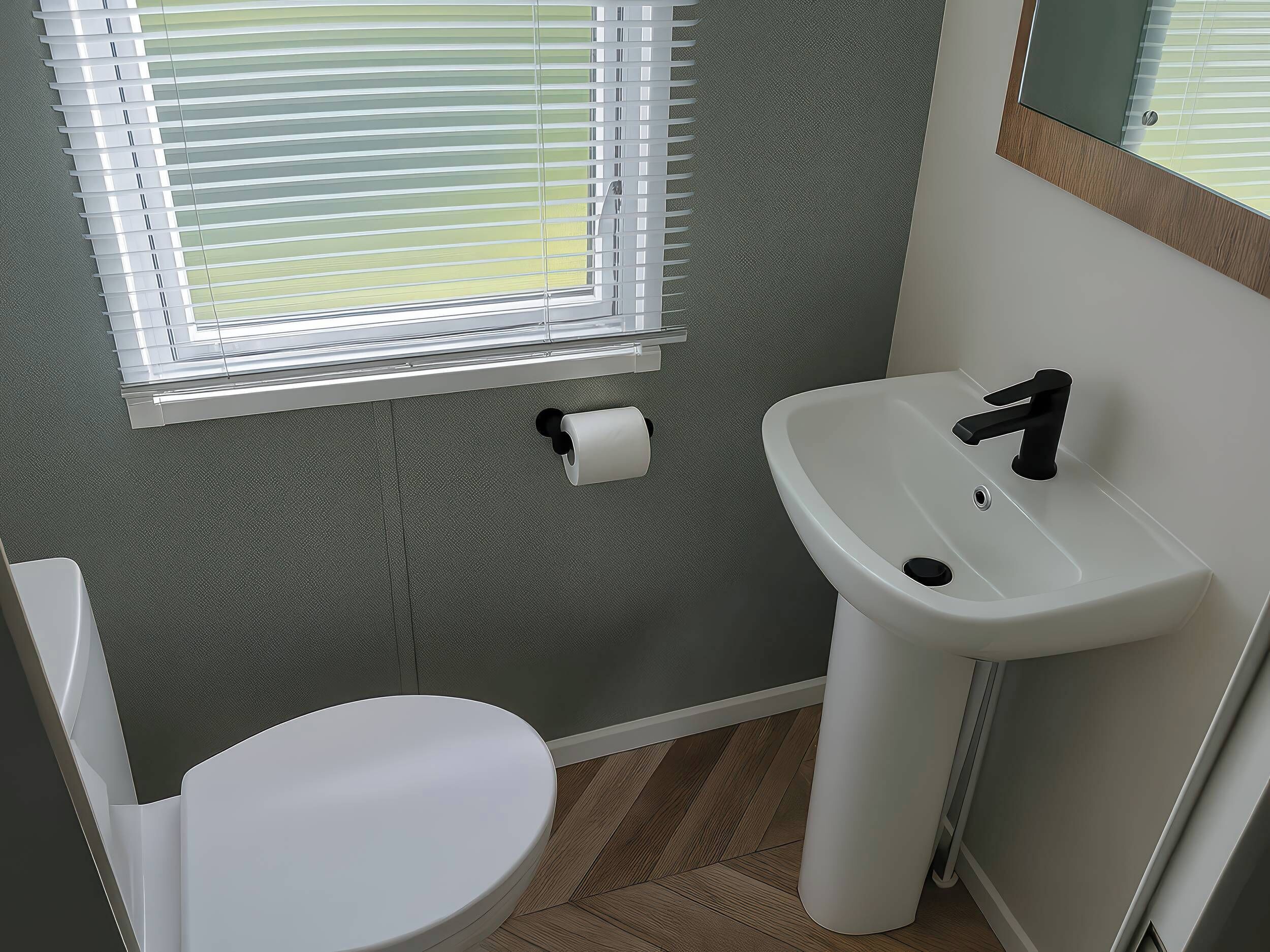 Ferienhaus | Badezimmer | Dusche, Haartrockner