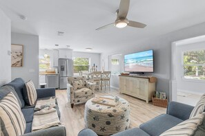 ハウス ベッド (複数台) (Lemon Drop) | リビング エ リア