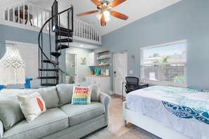 House, 1 Queen Bed with Sofa bed (z-Paradiso dei Limoni) | Living area