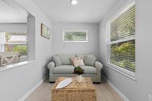 House, Multiple Beds (Casa del Limone) | Living area - Casa del Limone (New Smyrna Beach)