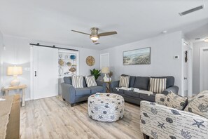 House, Multiple Beds (Casa del Limone) | Living area - Casa del Limone (New Smyrna Beach)