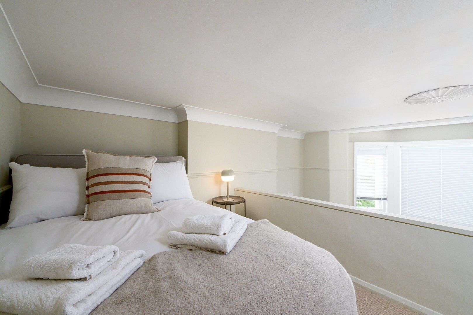 Bügeleisen/Bügelbrett, Internetzugang, Bettwäsche