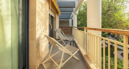 Royal Park – Where Relaxation Meets Style