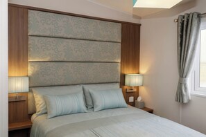 3 habitaciones, decoración personalizada y muebles diferentes 