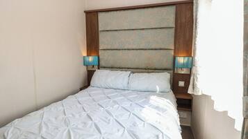 Cottage | 3 bedrooms, individually decorated, individually furnished, free WiFi