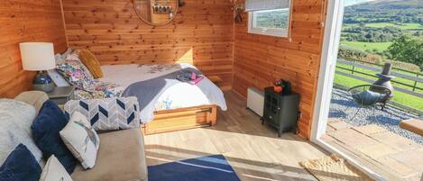 1 chambre, décoration personnalisée, ameublement personnalisé