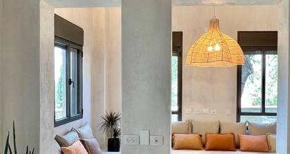 Talpiot Market Stylish Patio Duplex