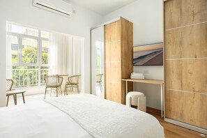 3 bedrooms, iron/ironing board, free WiFi