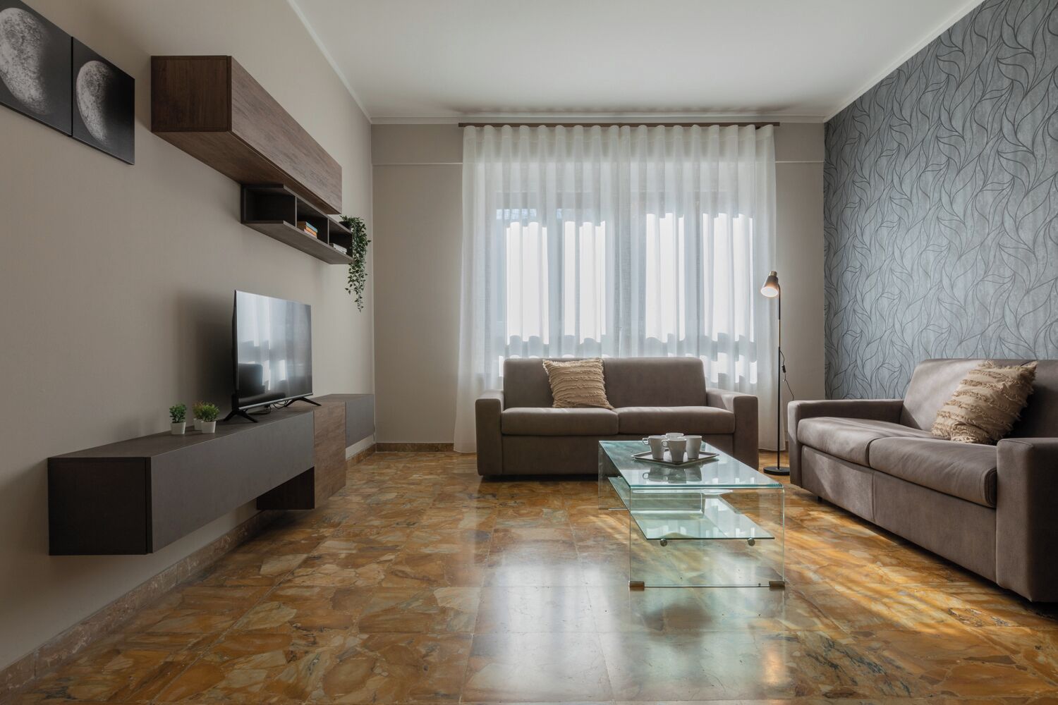 Apartment, 2 Bedrooms, Balcony | Living area