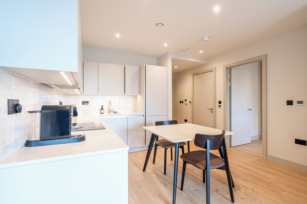 Fridge, microwave, oven, dishwasher