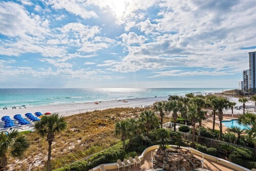 Jade East Towers Unit 340 – Stylish 3rd-Floor Beachfront Retreat in Destin