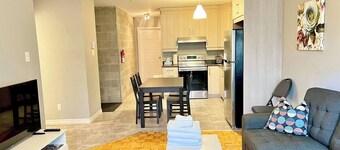 Central 2BR | Near Metro & Parks