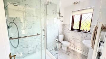 House, 1 Bedroom, Patio | Bathroom