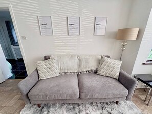 House, 1 Bedroom, Patio | Living area