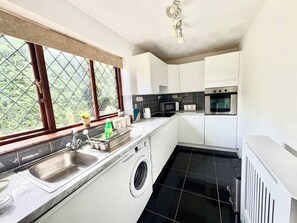House, 1 Bedroom, Patio | Laundry - Cozy Blackwood Getaway - Peaceful Countryside Escape (Blackwood)