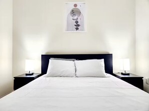 2 bedrooms, iron/ironing board, WiFi, bed sheets