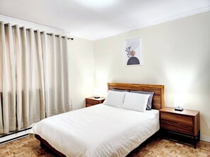 2 slaapkamers, een strijkplank/strijkijzer, wifi, beddengoed