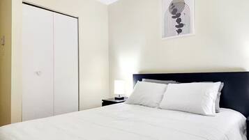 2 bedrooms, iron/ironing board, WiFi, bed sheets