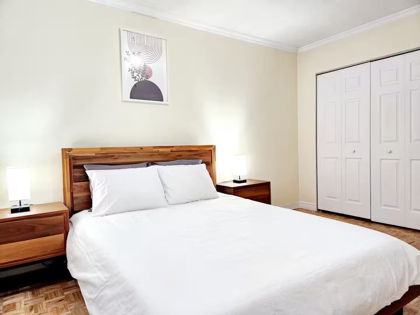 2 chambres, fer et planche à repasser, Wi-Fi, draps fournis