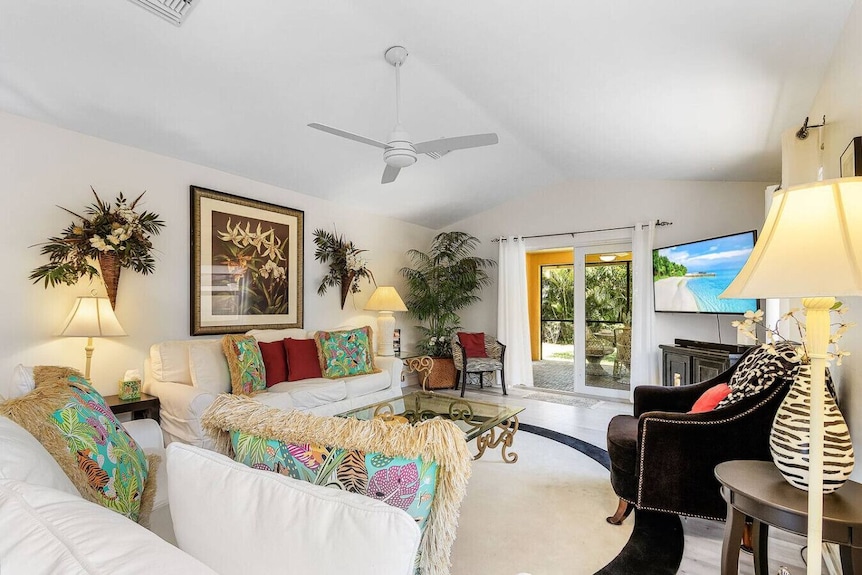 Spacious Naples Retreat Near Beaches - Naples, FL