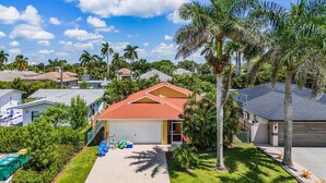 Exterior - Spacious Naples Retreat Near Beaches (Naples)