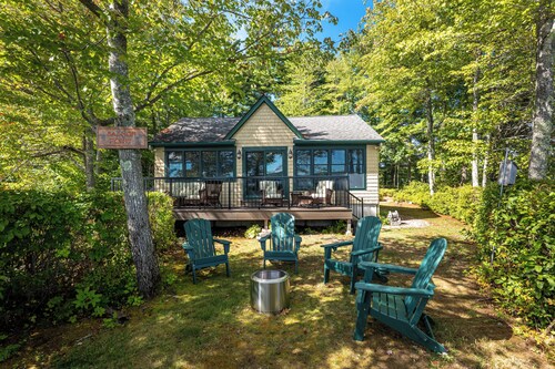 Cozy Lakefront Cabin-Private Dock-Kayaks-Firepit